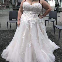 David’s Bridal Ballgown Wedding Dress
