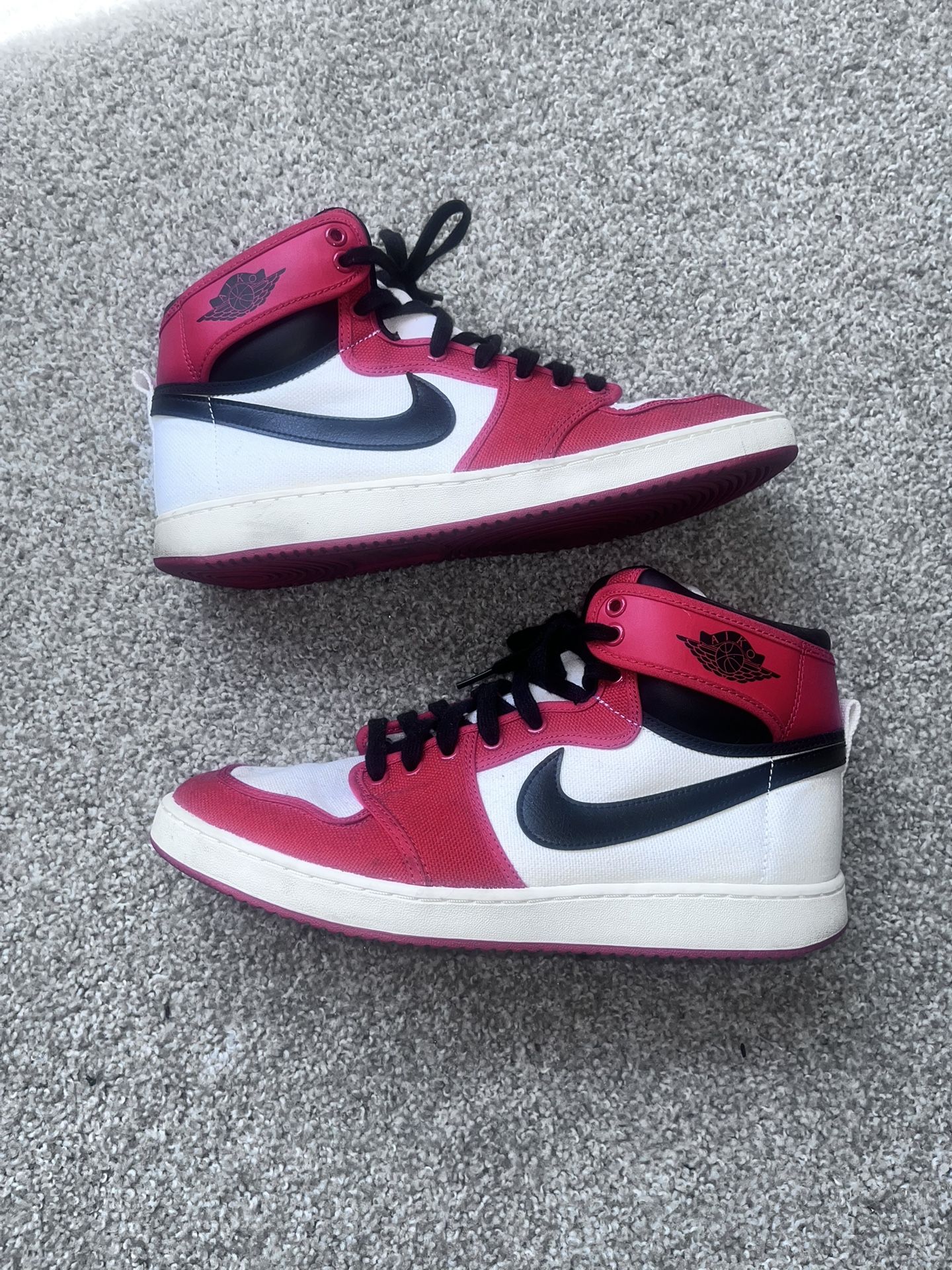 Jordan 1s Red And White Blk Size 11.5