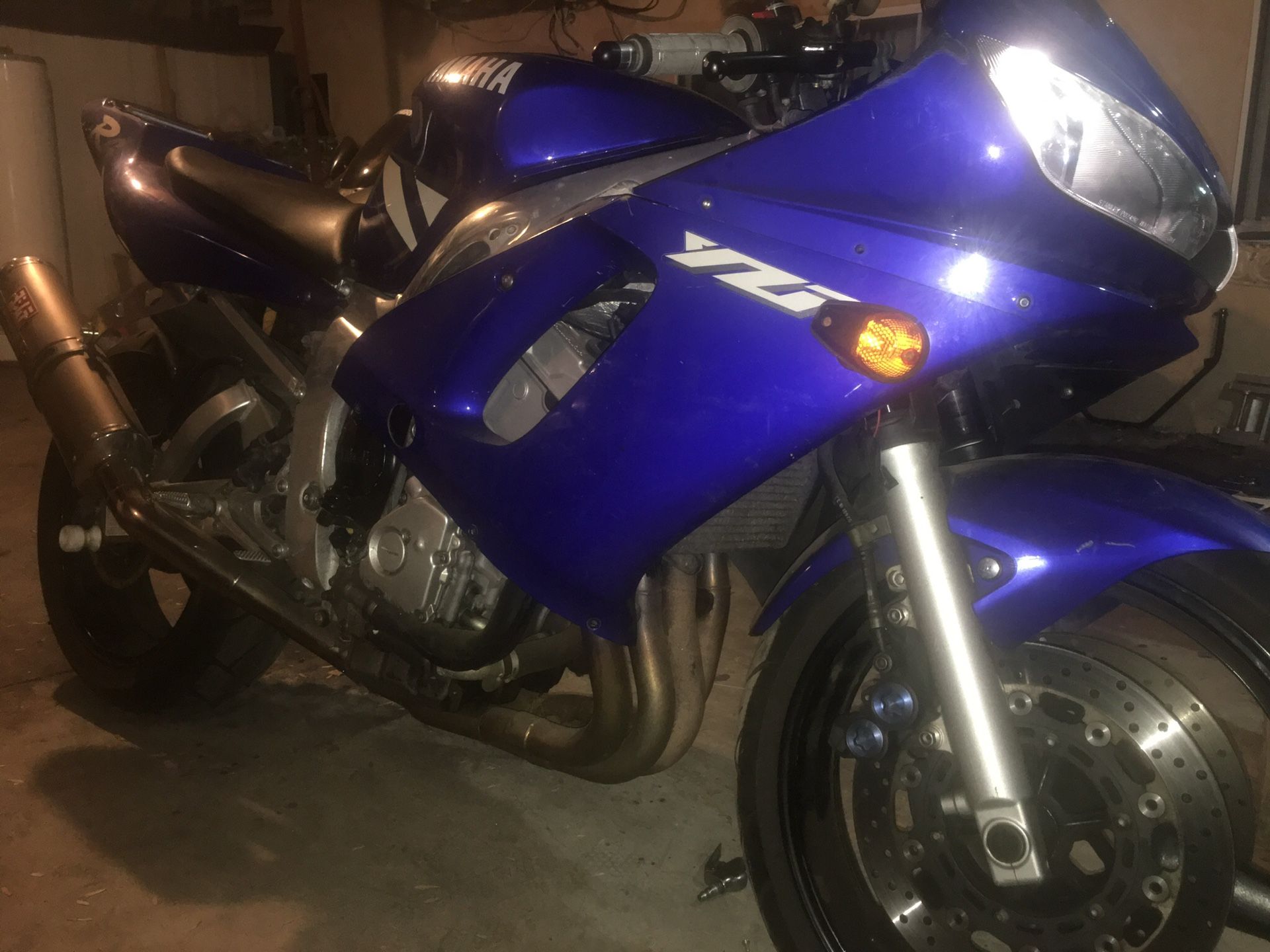 2002 YZF R6 “PARTS BIKE”