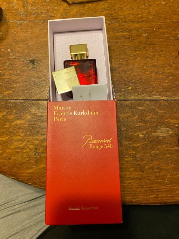Baccarat Rouge 540 – Elegant Perfume for Men & Women