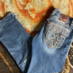 Rocks Revivals 