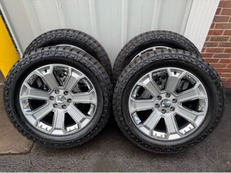 USED set of 22 inch Gm style wheels and venom tires 35x12.50r22