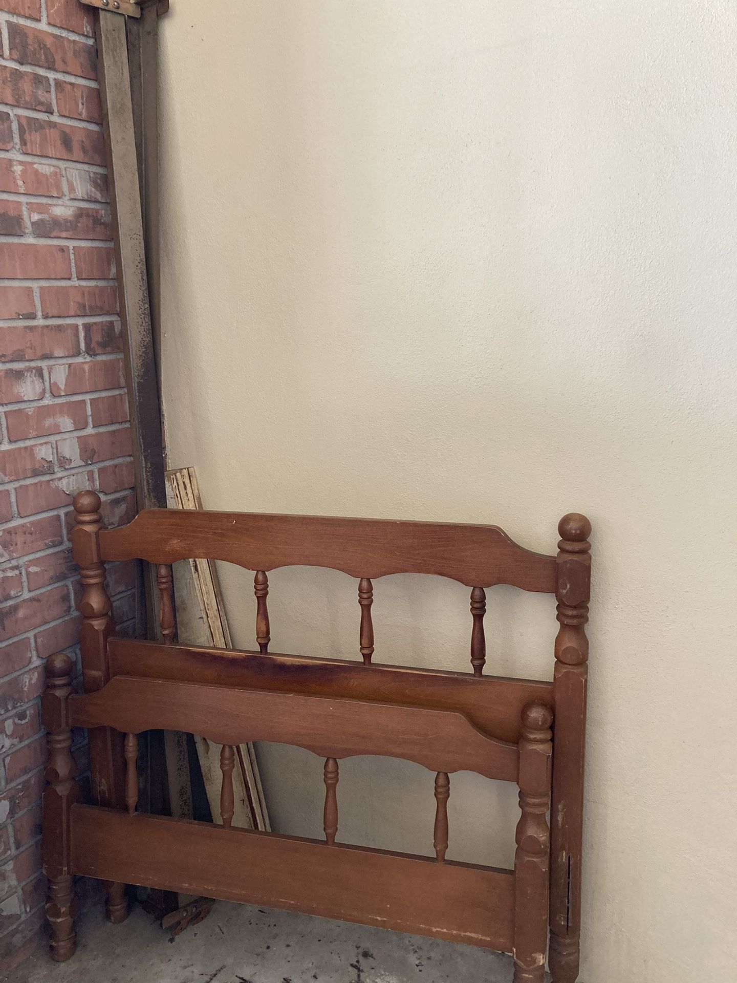 Twin Bed