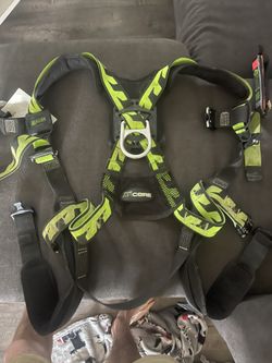 Safety Harness Roofing/siding/framing
