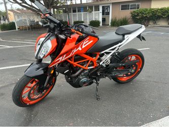 KTM Duke 390 , orange/black/white