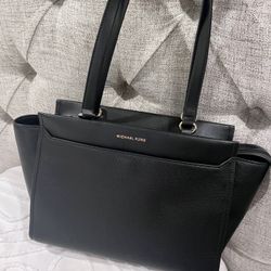 Michael Kors Large Leather Top Zip Tote