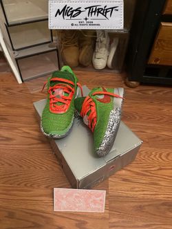 Nike Basketball Sneakers Green Orange Colorway