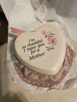 A ceramic heart!$6. Trinket holder (vintage )no chips no cracks.