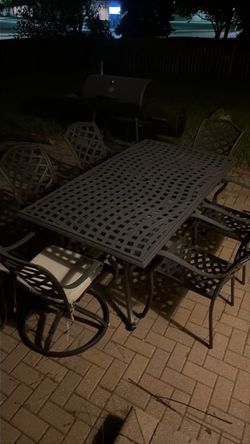Cast Aluminum Patio Dining Set with Chairs