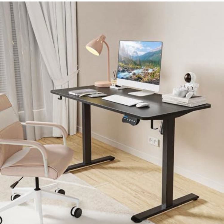 Electric height adjustable standing desk