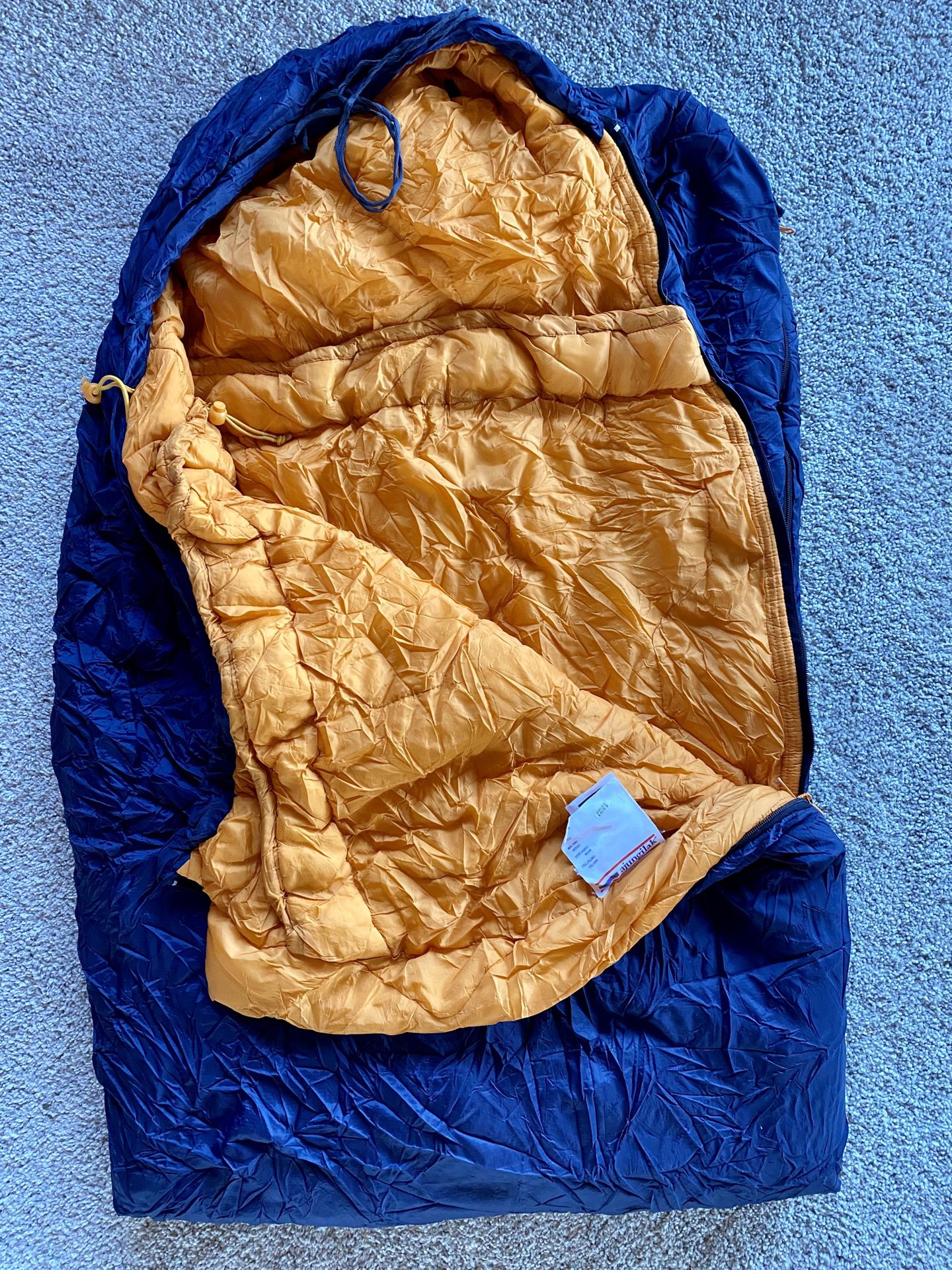 Ajungilak Synthetic 3-Season Sleeping Bag