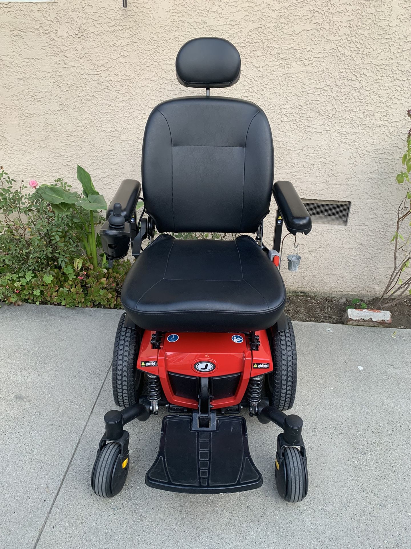 Pride Jazzy 600ES Electric Wheelchair