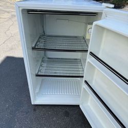 Upright Freezer Free Local Delivery/30 Day Warranty