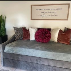 Sofa Bed (twin) 