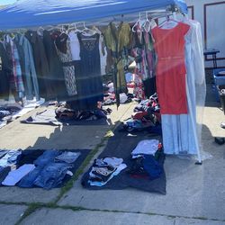 Garage sale -Manteca