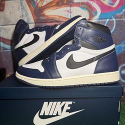 Jordan 1 Retro High Midnight Navy 13m New 