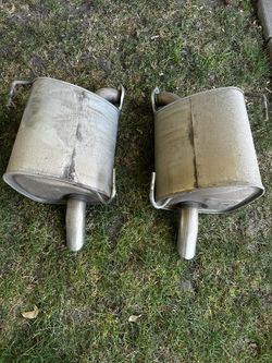 2022 Subaru Outback Wilderness Pair Of Muffler OEM