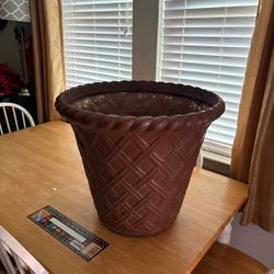 Large planter