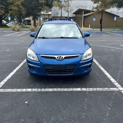 Hyundai Elantra 2012