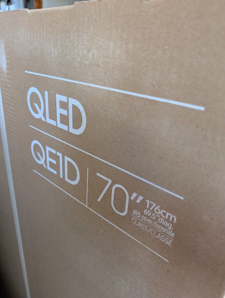 70" Samsung QE1D 4K UHD TV