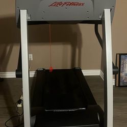 Life Fitness Treadmill