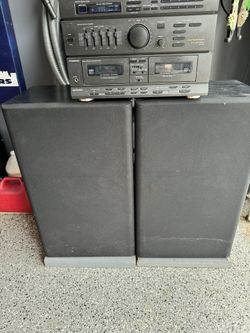 Panasonic Stereo & 2 Sony SS-U 7030 3 Way 15” Floor Speakers