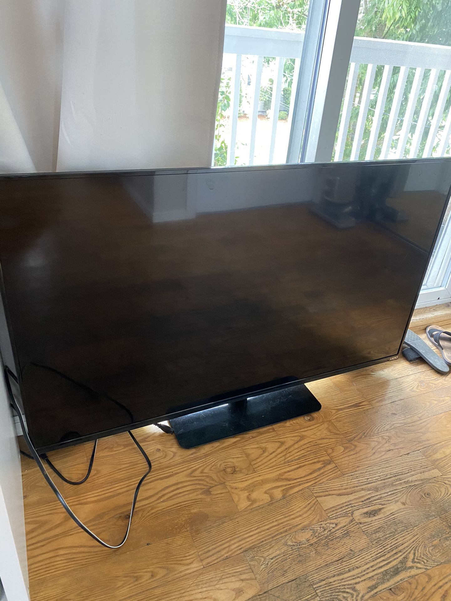 Vizio 48 inch smart tv perfect condition