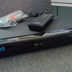 Magnavox DVD Blu Ray Player And Remote 