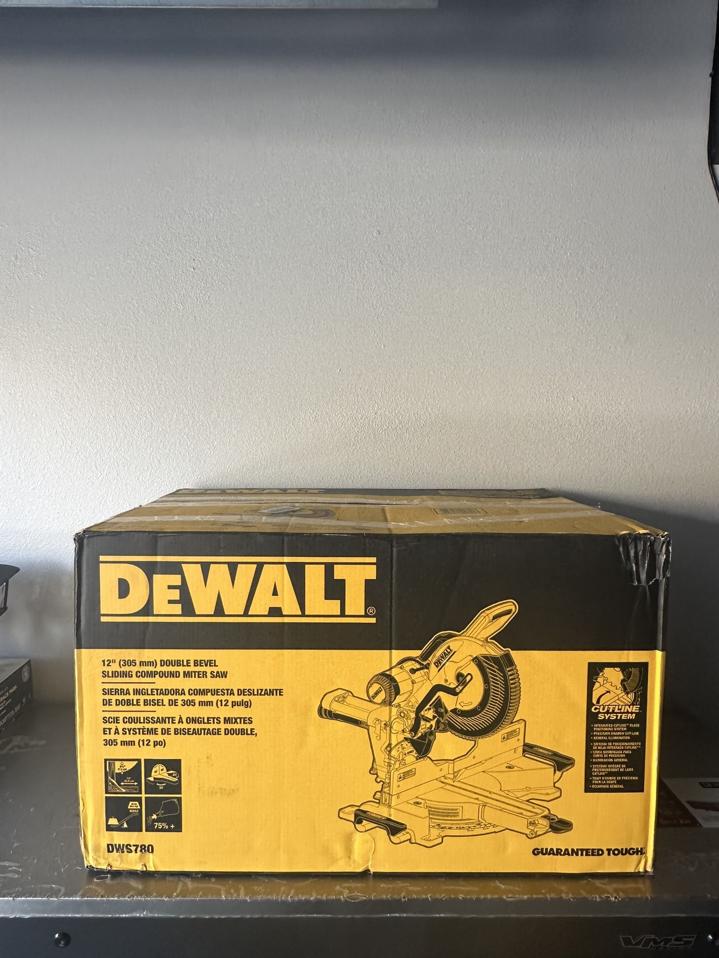 Dewalt 12in Double Bevel Compound Miter Saw (DWS780)