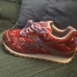 First Come First Serve Bottega