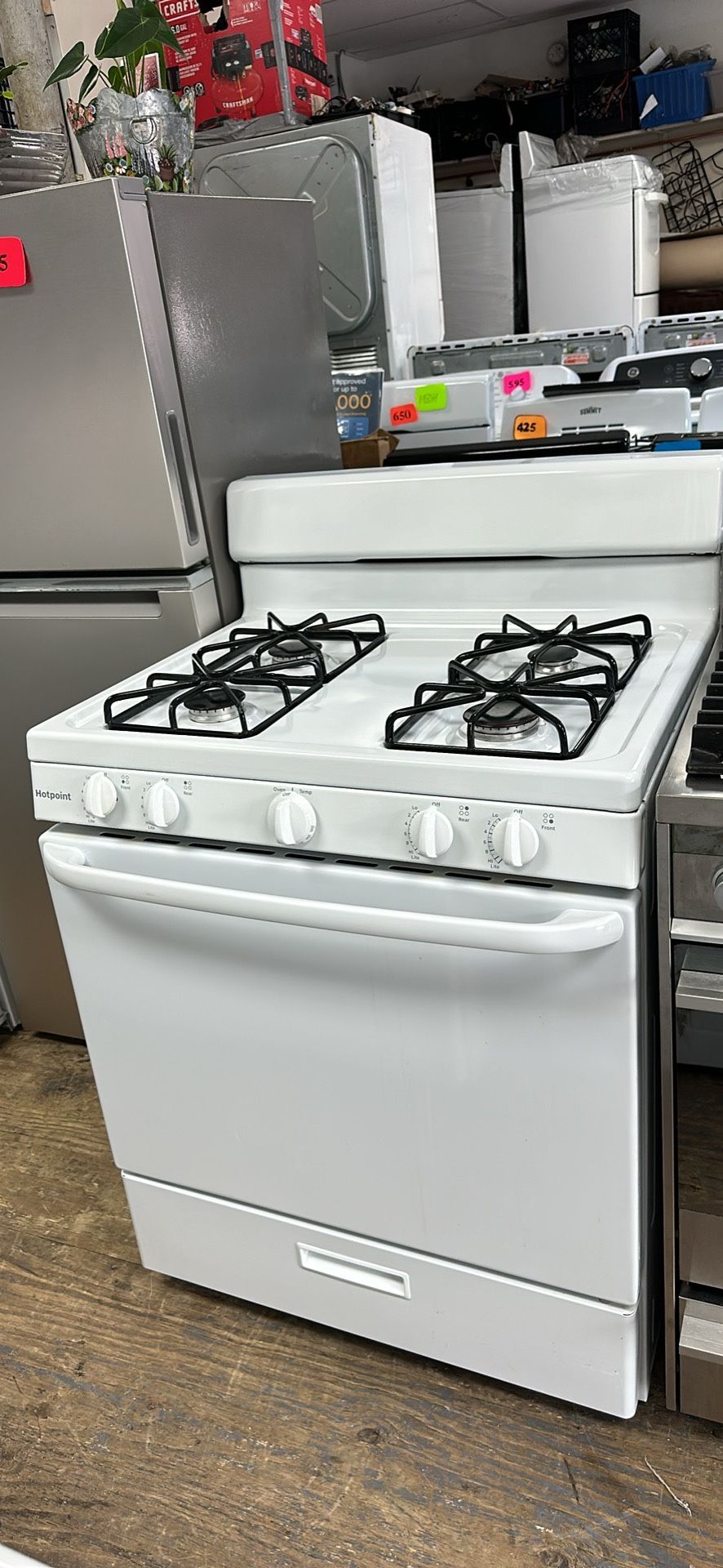 Hotpoint 30” Gas 4 Burners
