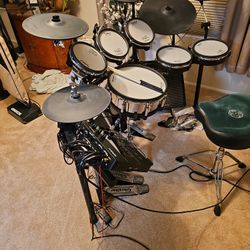 Roland Drum Kit With Upgraded Td 27 Module And Digital Ride And Snare