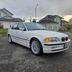 2001 BMW 330i Clean Title. 84k Miles