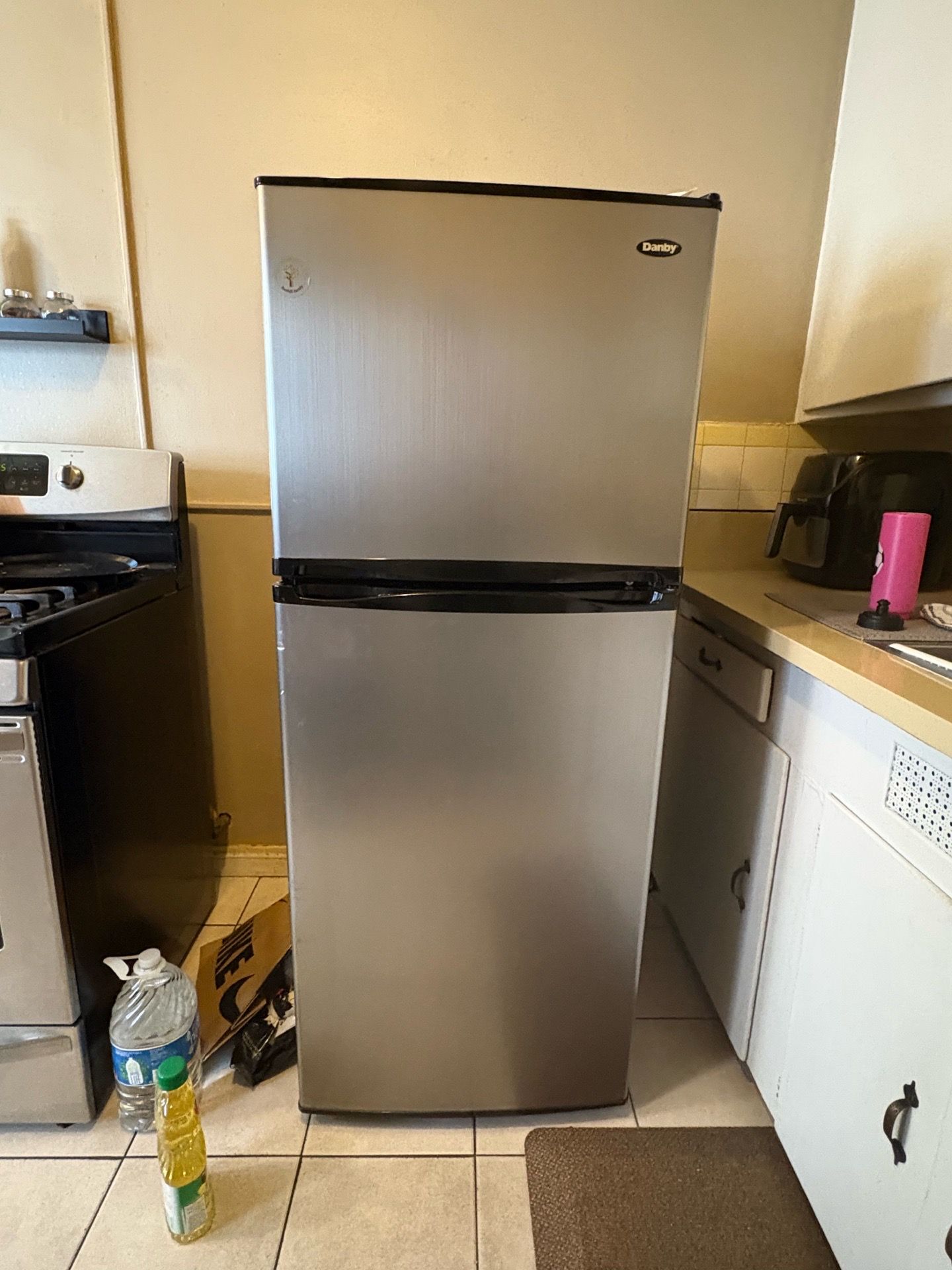 Danby Fridge 4.7 ft two door