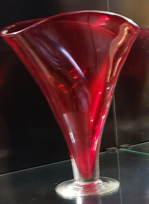 Large Red Glass Fan Vase 