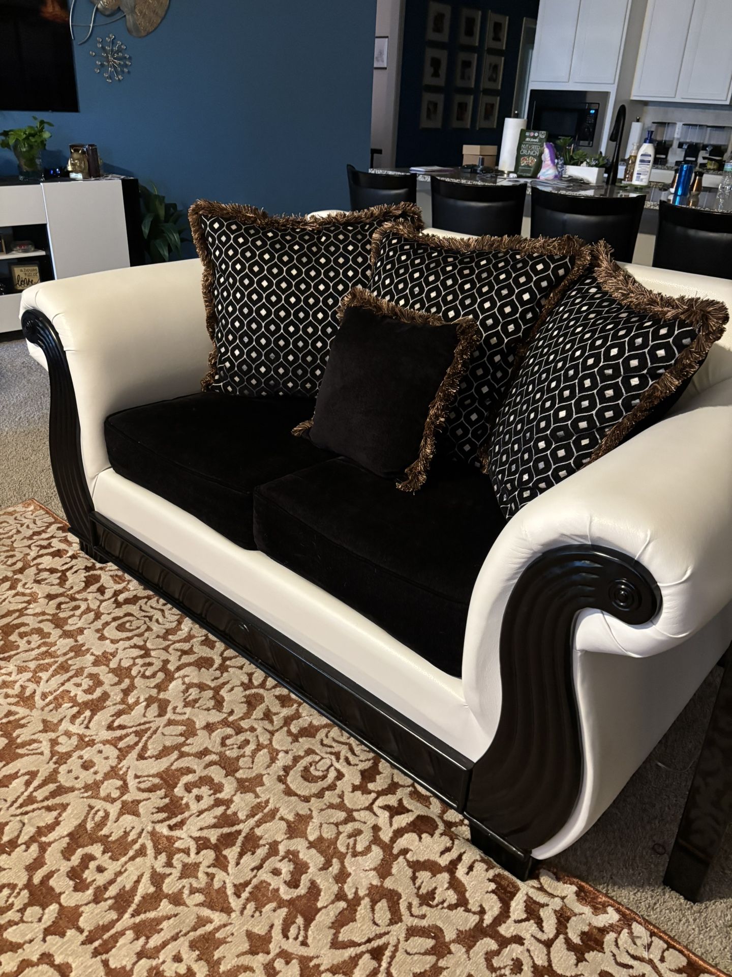 Sofas, Tables & Pool table