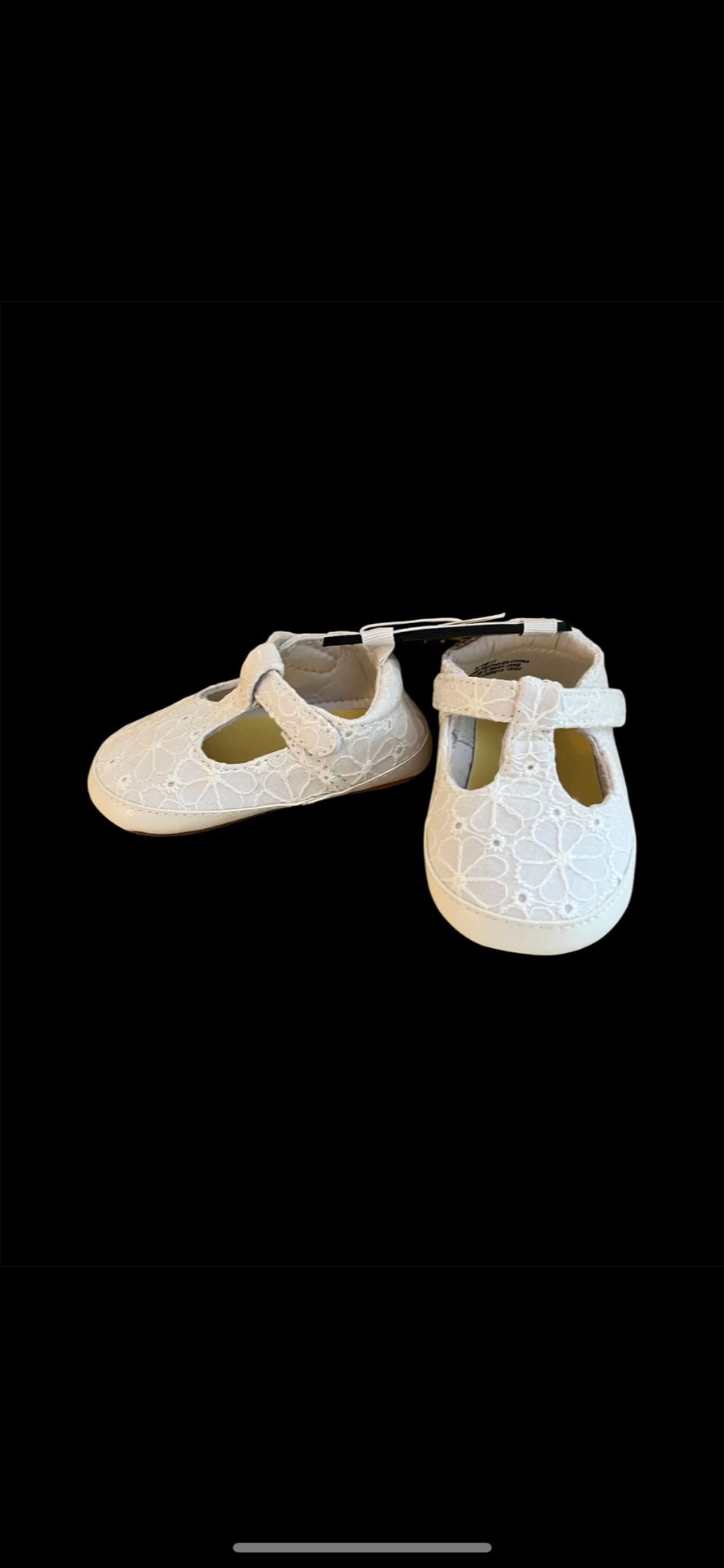 Old Navy White Eyelet Ballet Flat Fashion Baby Shoes