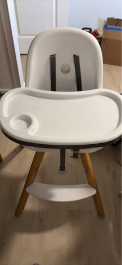 Convertible high chair