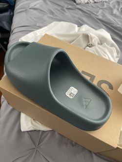 Yeezy Slate Marine Slide size 10 (DS)
