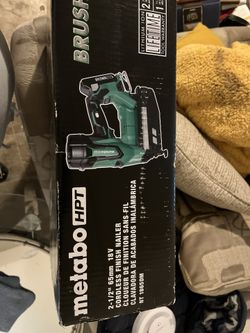 Metabo ( Cordless Nail Gun Finisher)