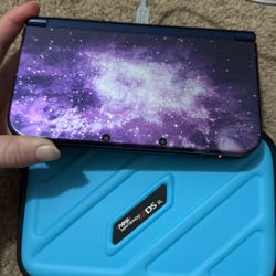 Nintendo 3DS xl purple galaxy (everything in photos are included) 