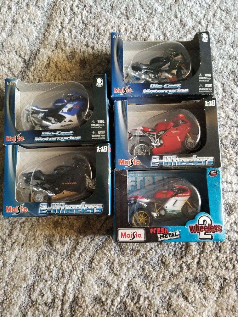 Motorcycle Toy Models Ducati, Suzuki, Aprilia, Kawasaki $10
