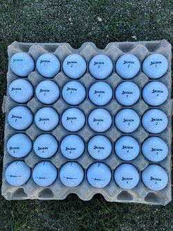 30 golf ⛳️ balls SRIXON
