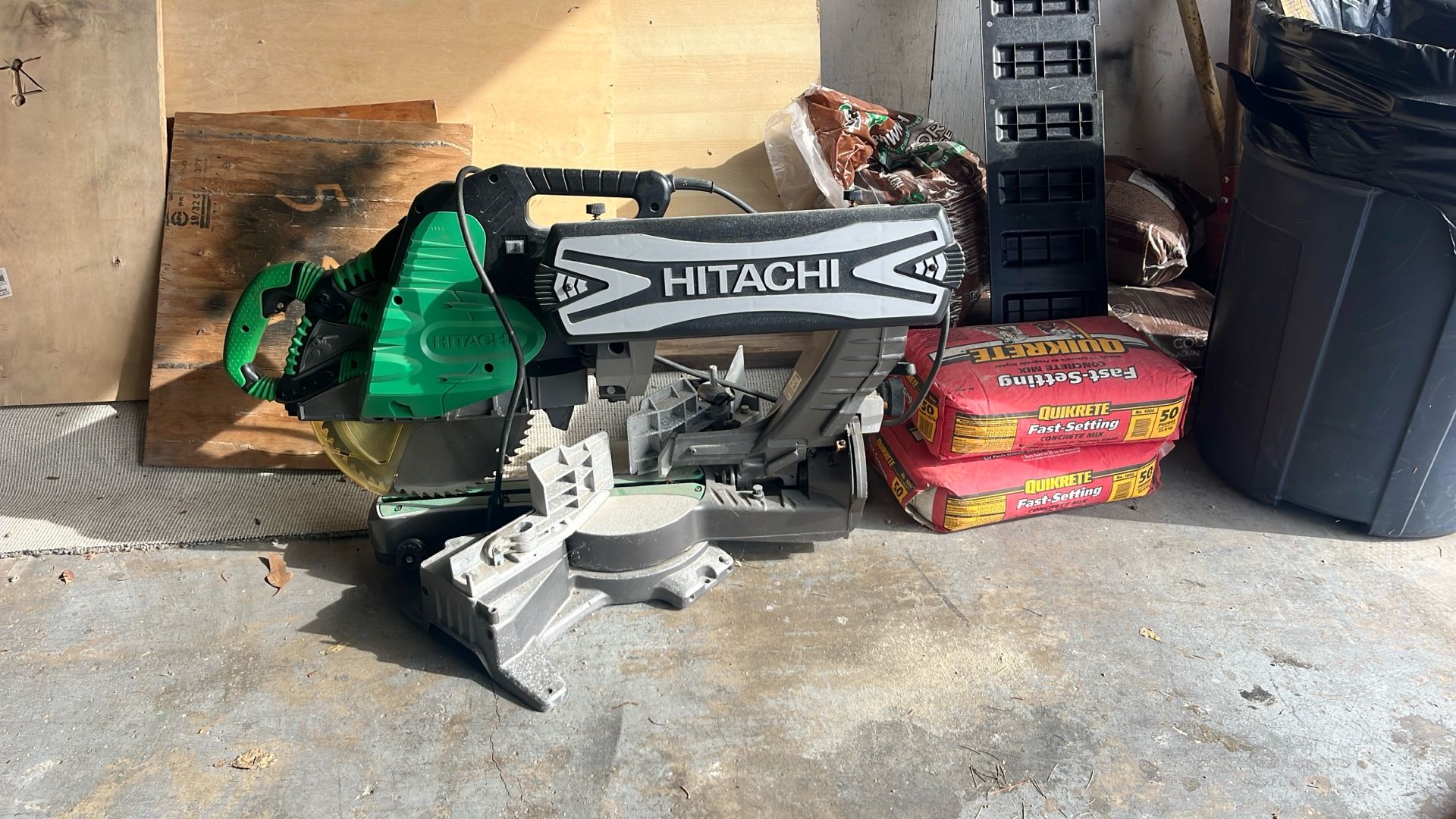 Hitachi Saw