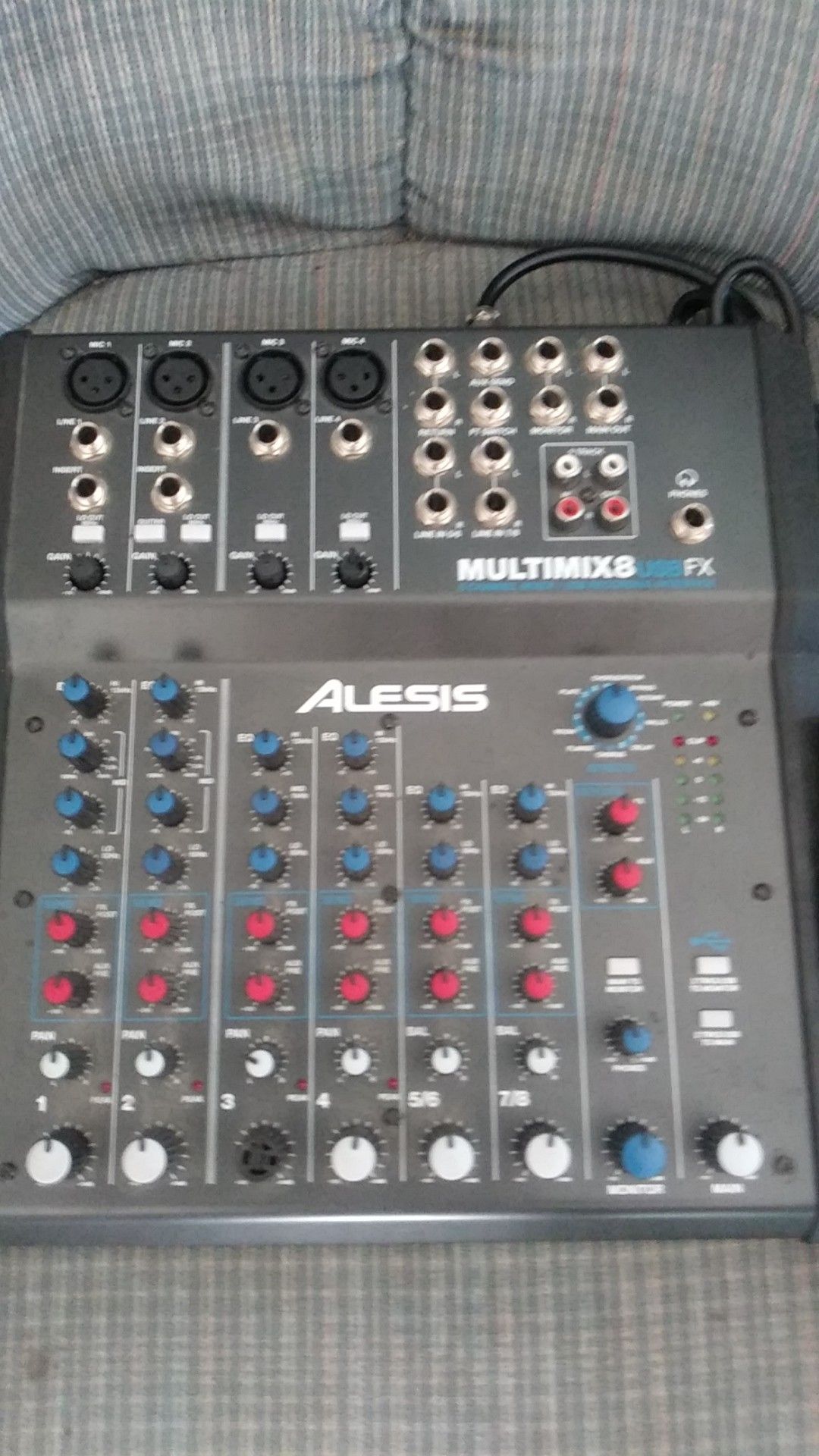 Alesis Multimix8 USB FX