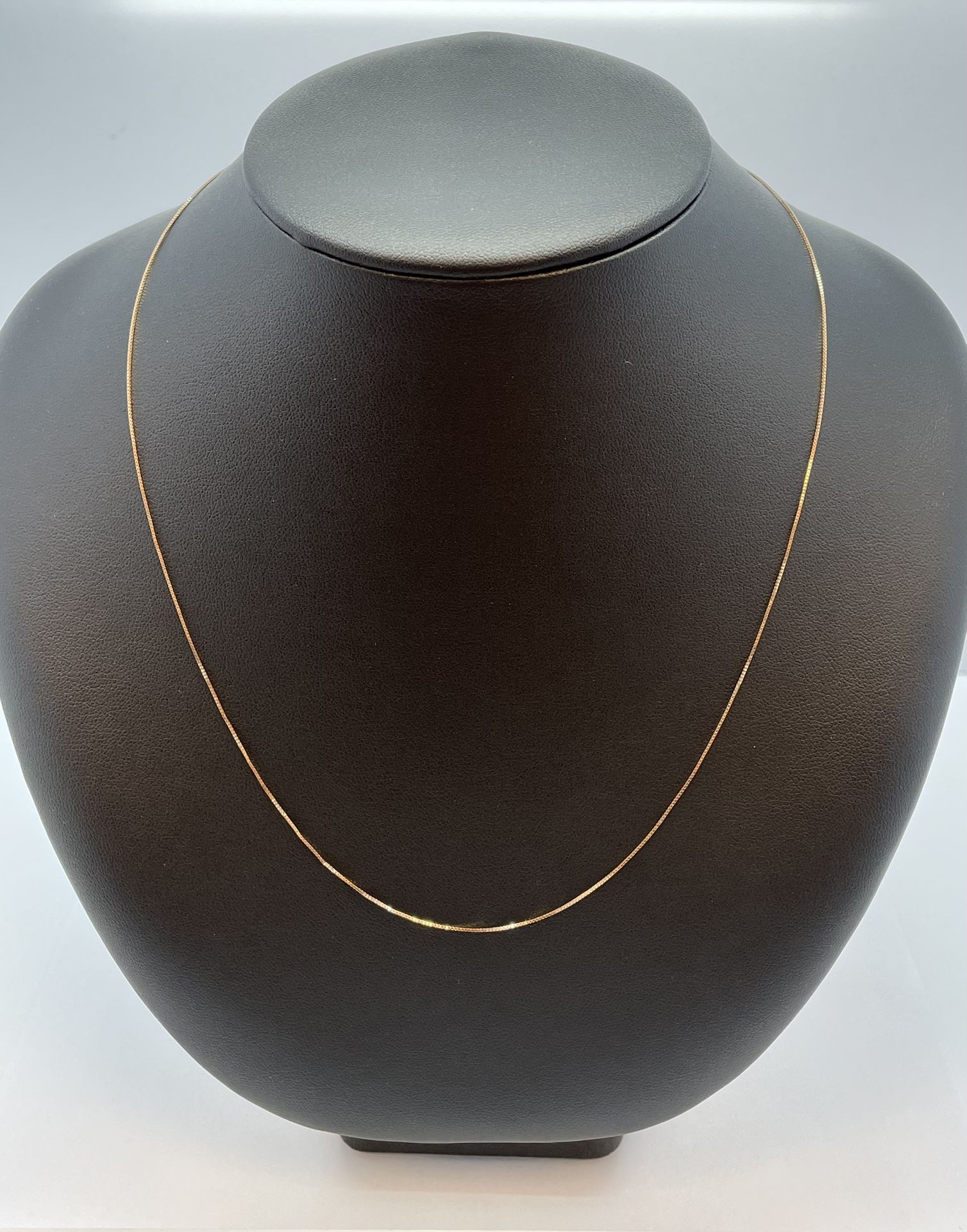 10K Gold Rose Box Chain. New 