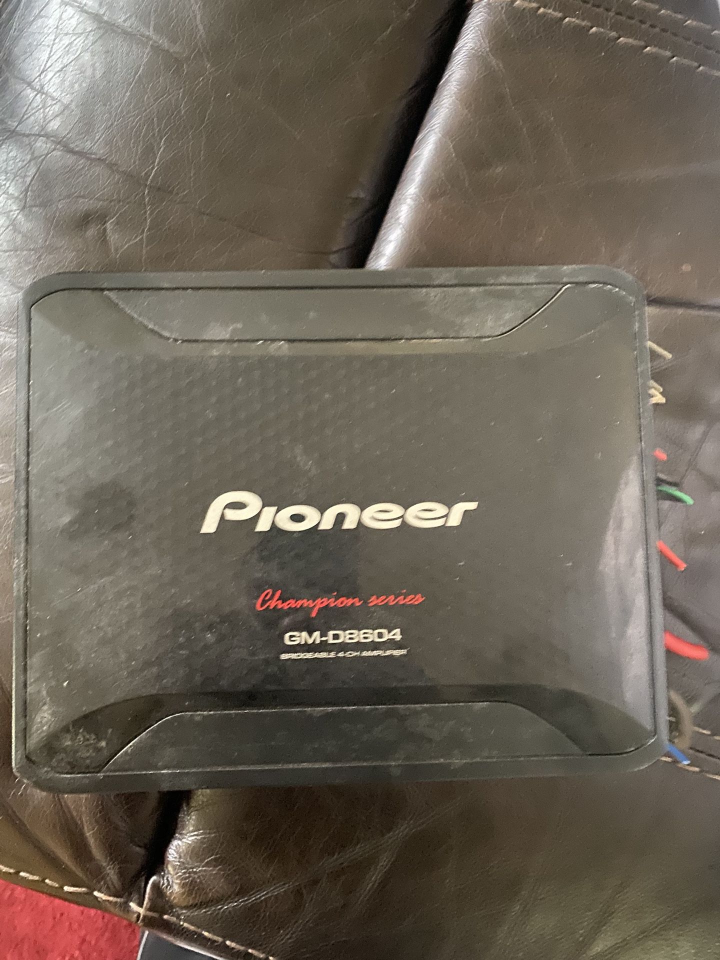 Pioneer 4 CH Amp