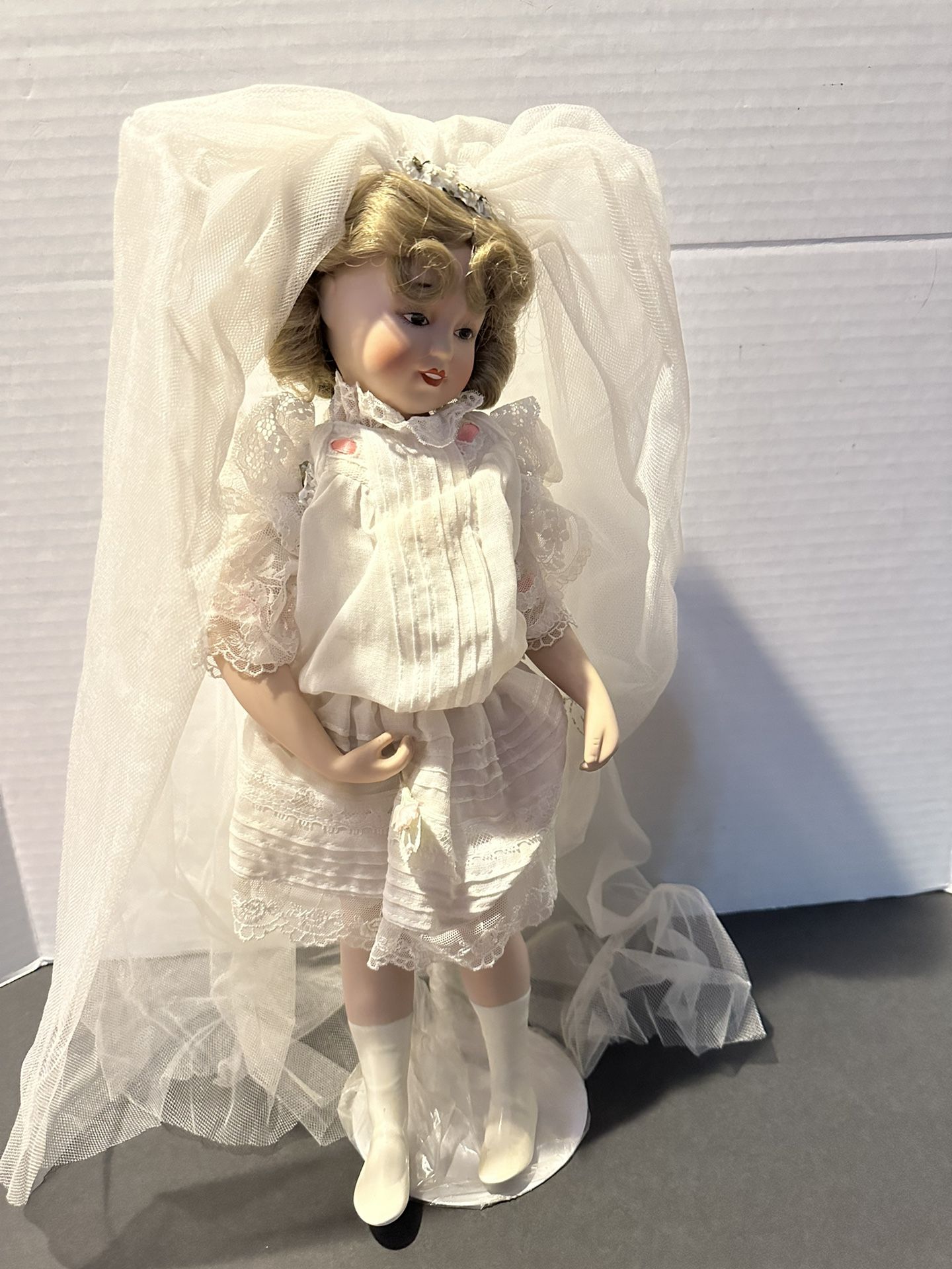 Playing Bride Porcelain Doll 1988 By Maud Humphrey Bogart