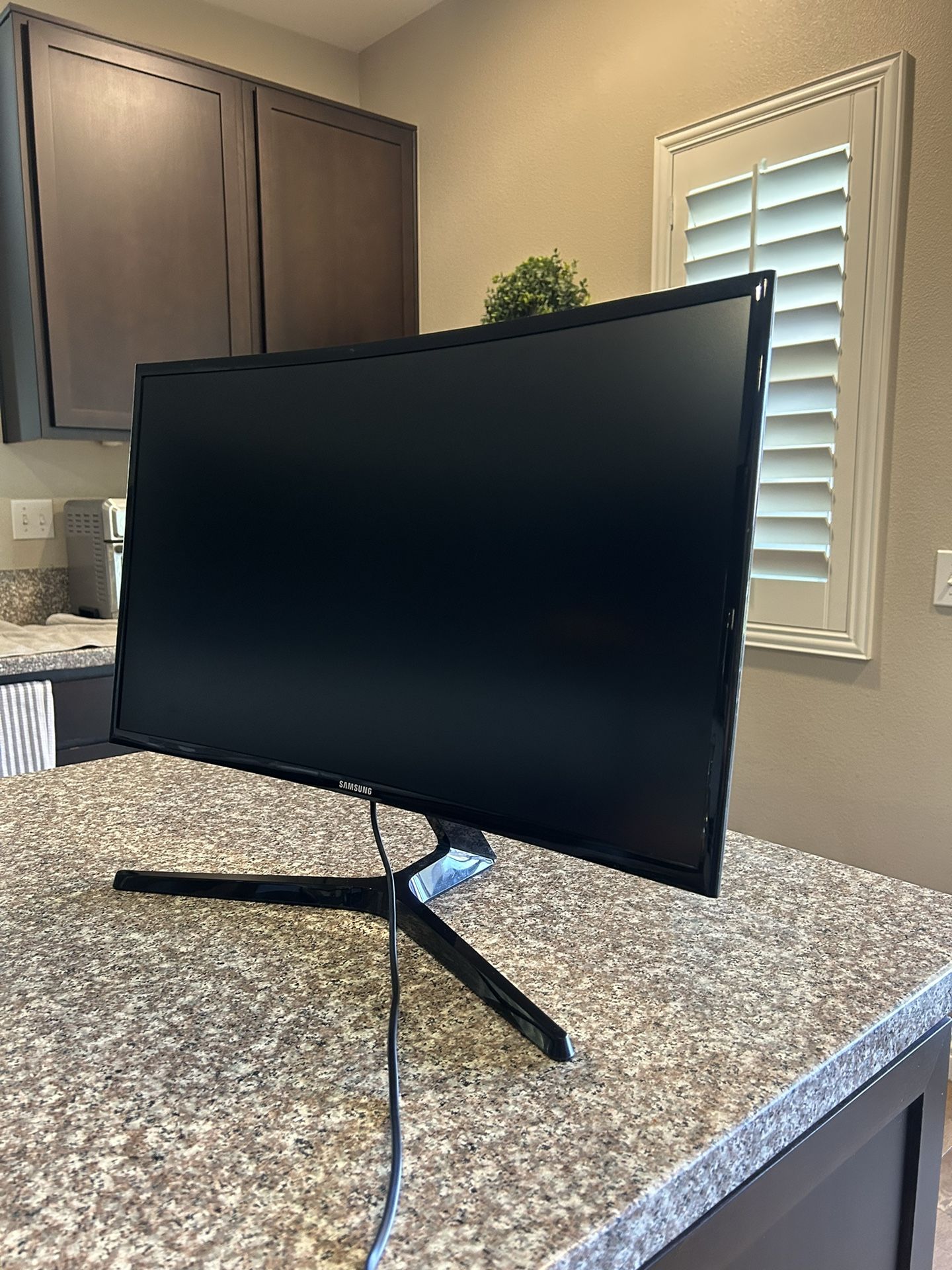Samsung - 24" Curved Monitor - Black