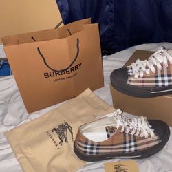 Burberry Shoes 